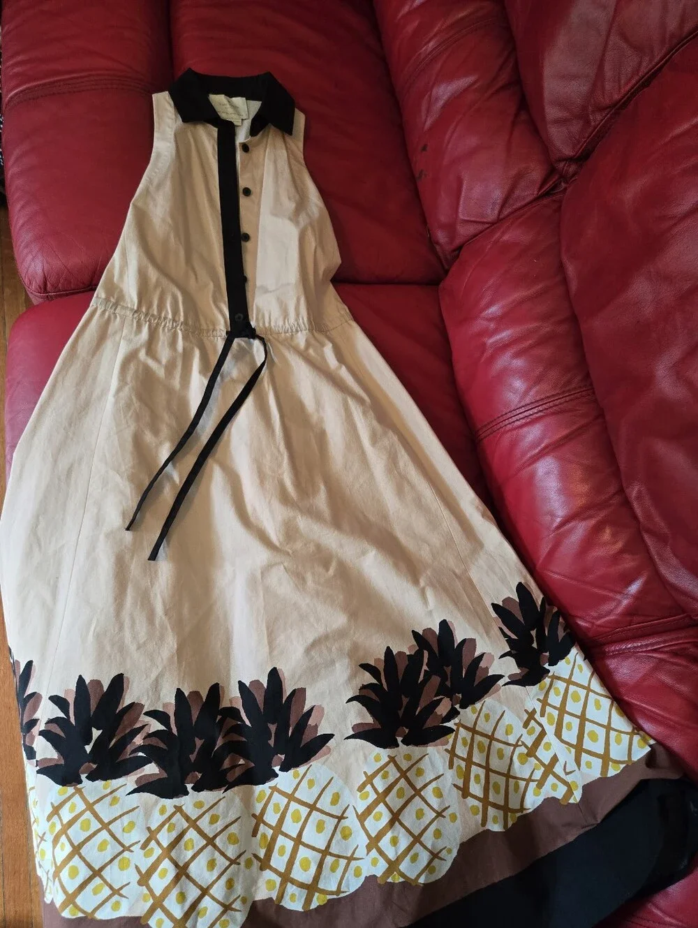 kate spade Two-Tone Sleeveless Button Shirt in Cream and Black